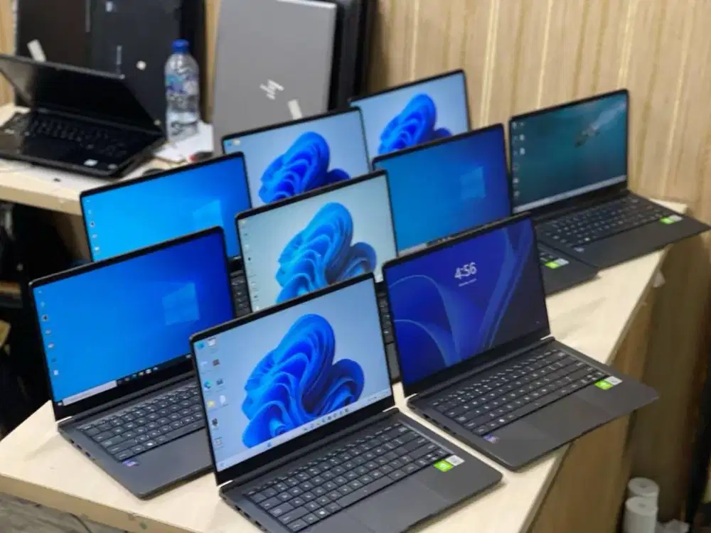 Laptop Aftershock Lunar 14 Core i7 Gen 10 RAM 8/256GB 13,3-Inch D-EC