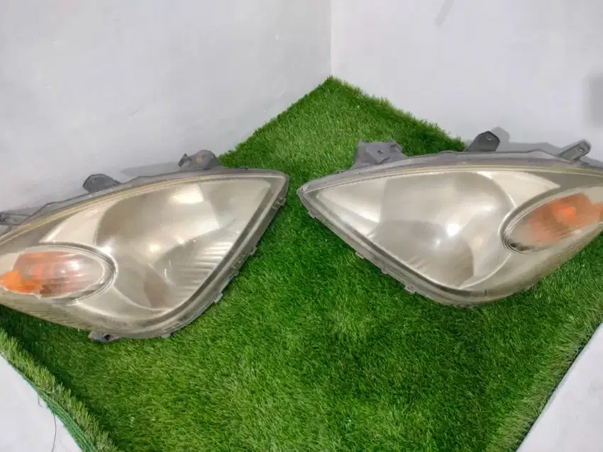 headlamp Xenia sepasang