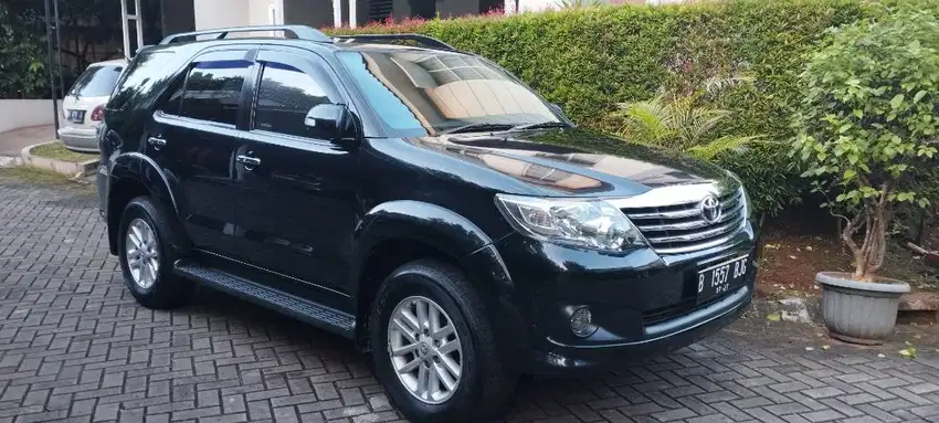 Toyota Fortuner G Lux Bensin - AT 2012, Low KM