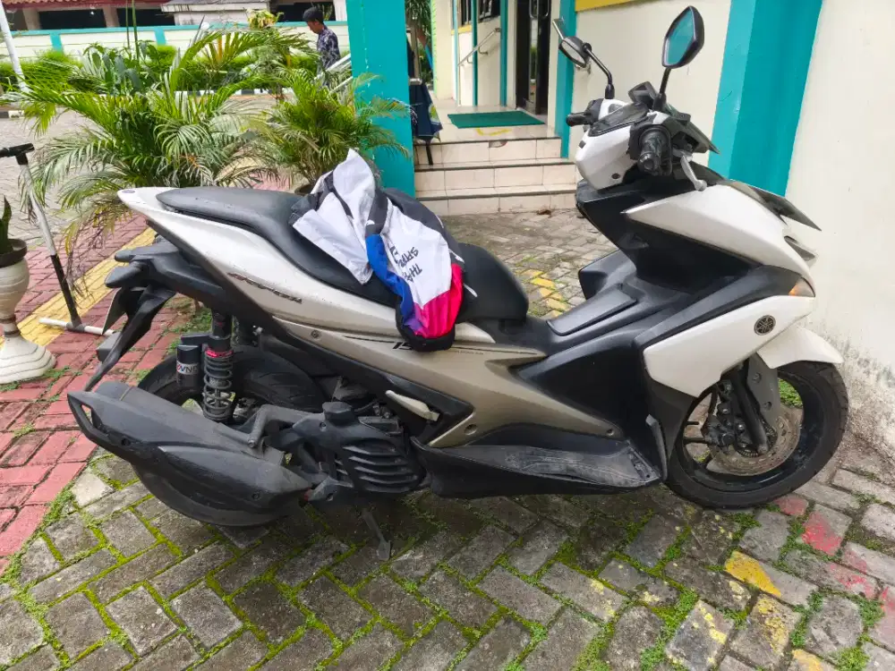 Dijual cepat aerox Abs 2018