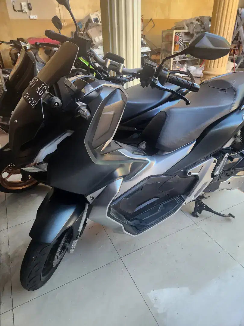 Adv 150 cbs hitam 2021 gbm