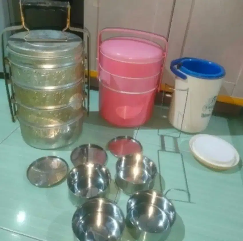 Set rantang susun borongan