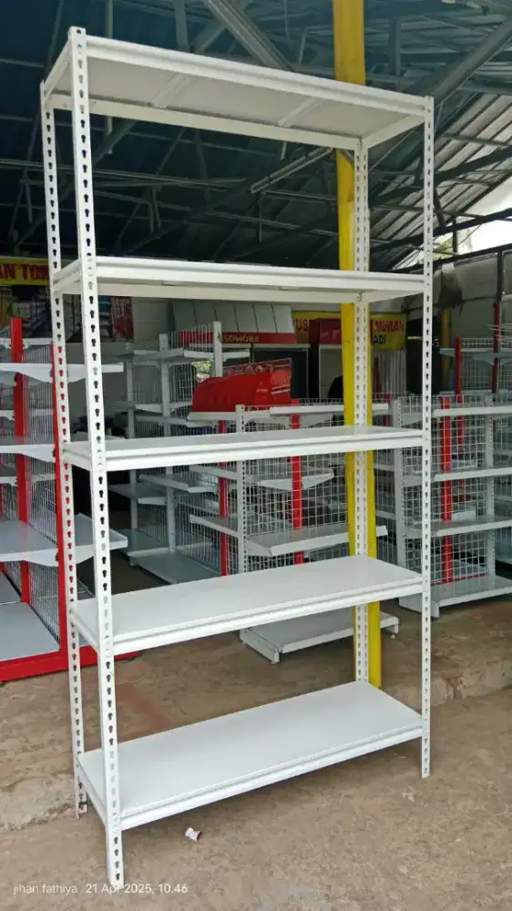 RAK GUDANG BAHAN BESI