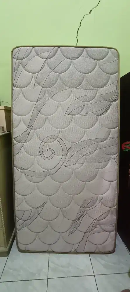 Kasur single dunlopillo uk 100 x 200   kondisi 99 persen bagus