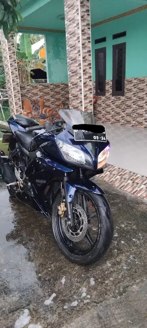 Motor R15 V2 2015