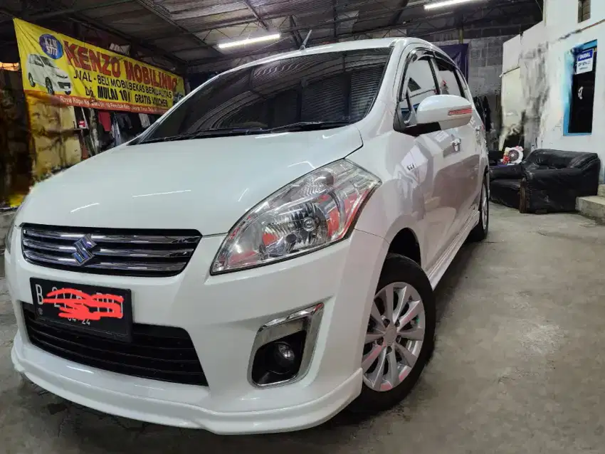Ertiga GX m/t elegant 2015 dp 4 jt