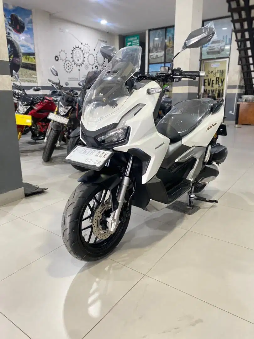 Adv 160 cbs km low