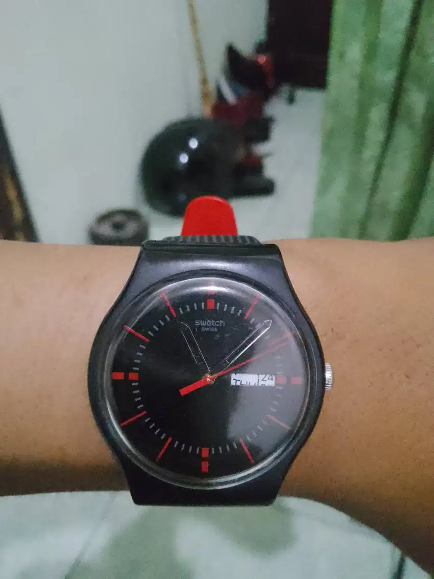 jam tangan Swatch