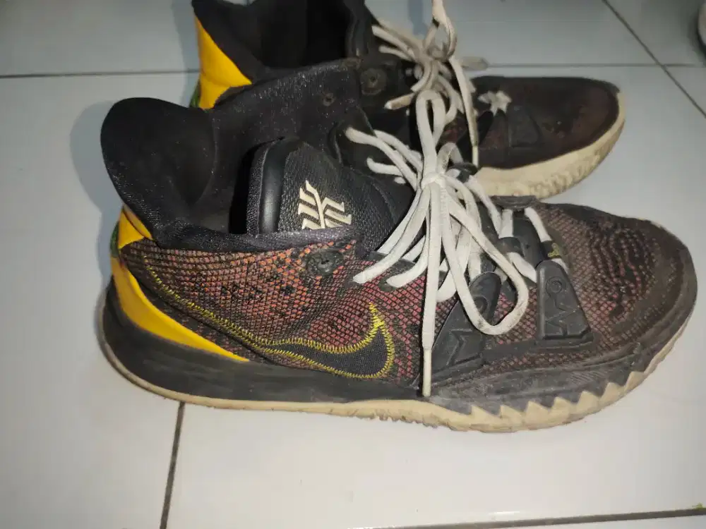 Nike kayri size 43 Made China