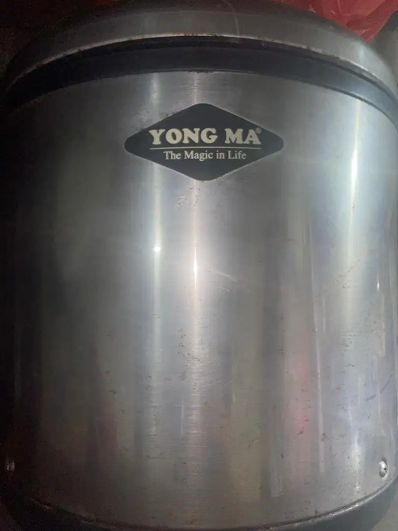 Magic jar penghangat nasi YONGMA