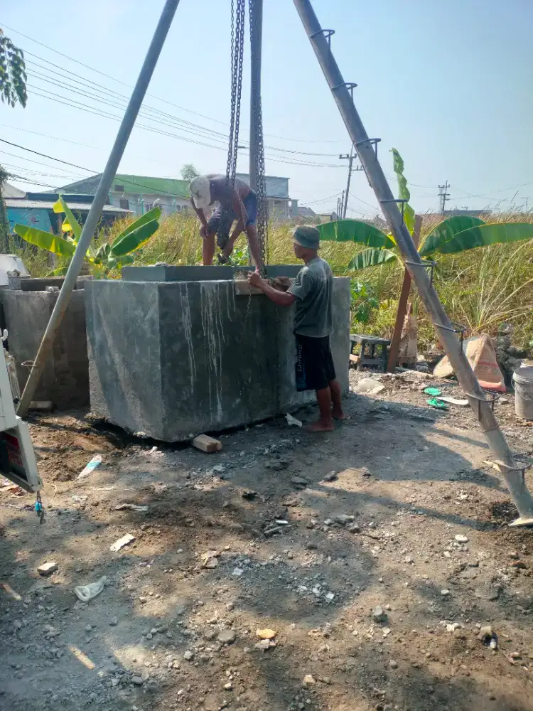 Tandon air beton cor tanam