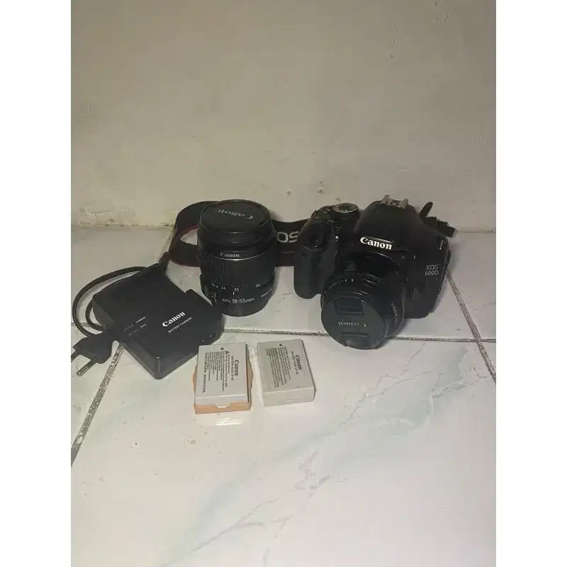 KAMERA CANON D600 SECOND PEMAKAIAN PRIBADI