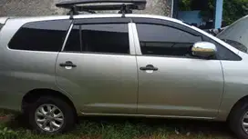 Toyota Kijang Innova 2010 Bensin
