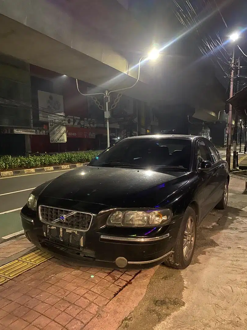 VOLVO S60 2.3 T5 2004