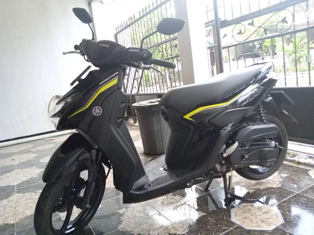 Gear 125 Hitam mulus