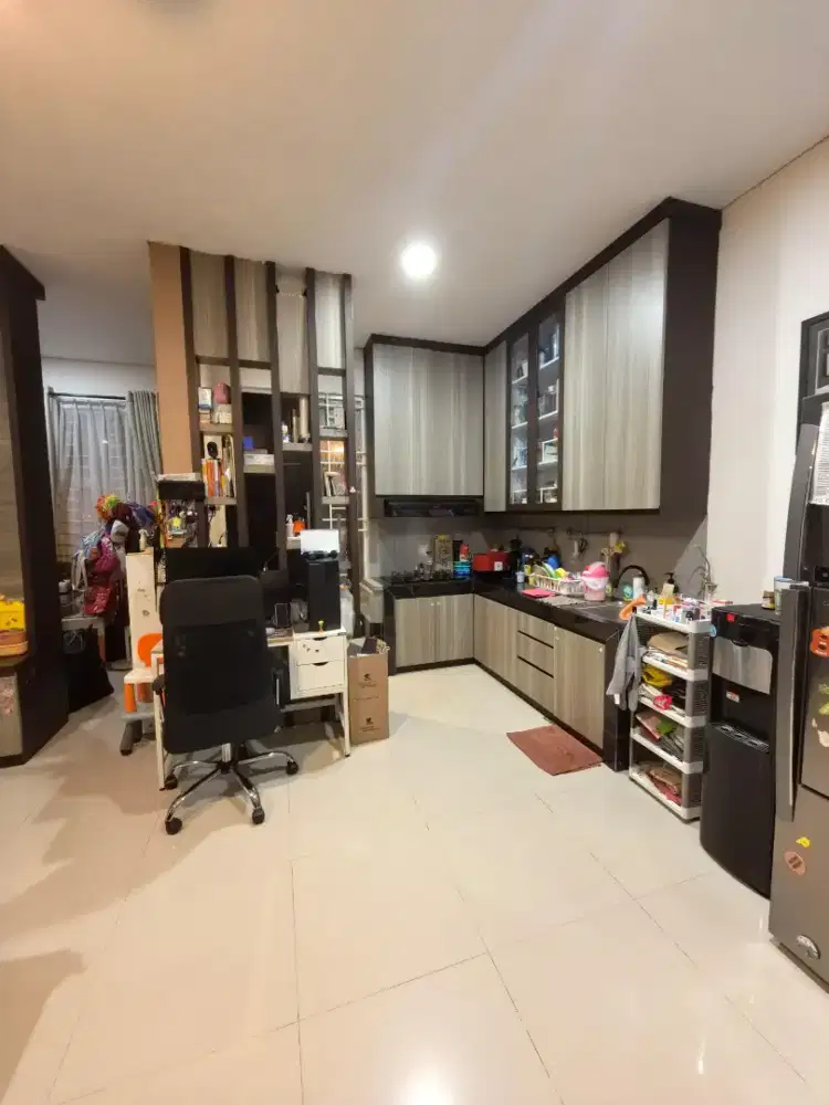 Rumah semi furnish Di Ivy Park Citraland Bsb