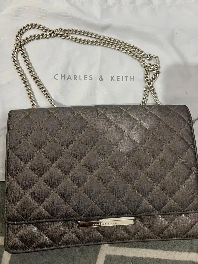 Tas charles and keith