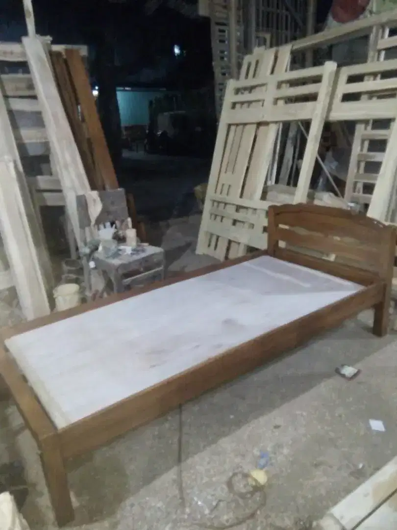 Dipan single kayu jati asli