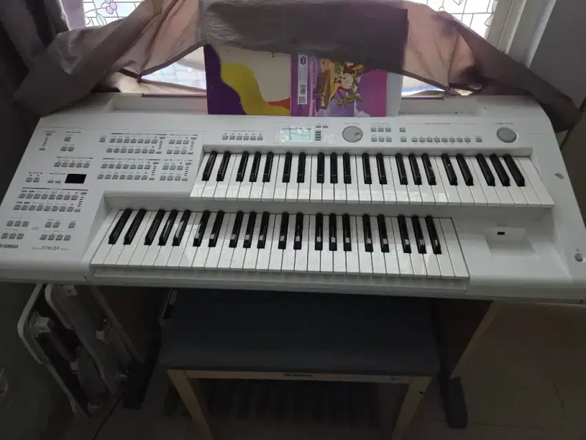 Electone yamaha ELB 02