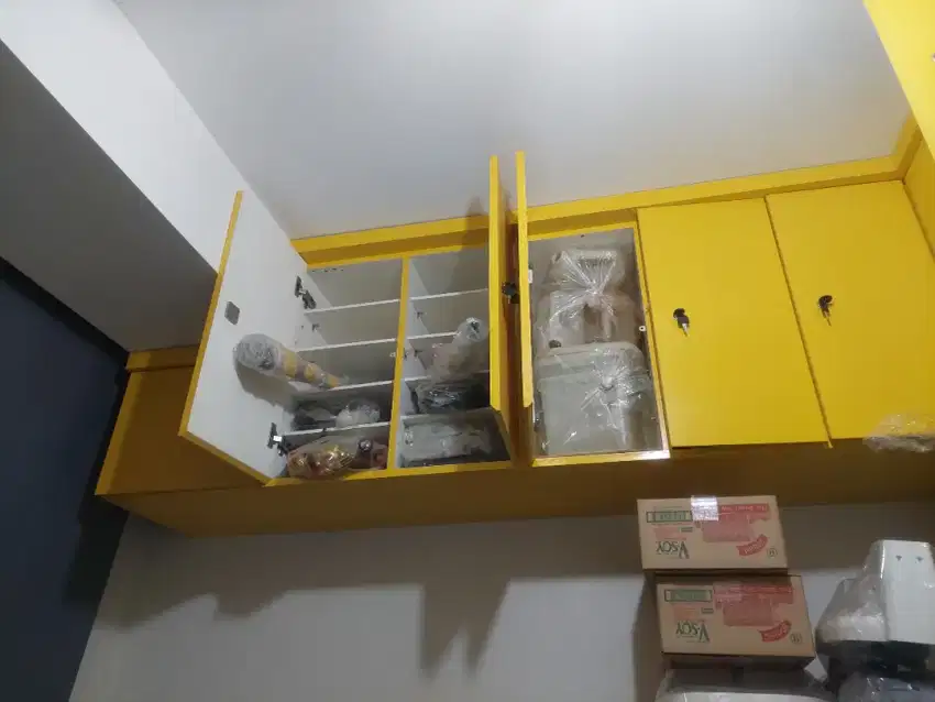 lemari dan meja bahan triplek+HPL jual borongan murah