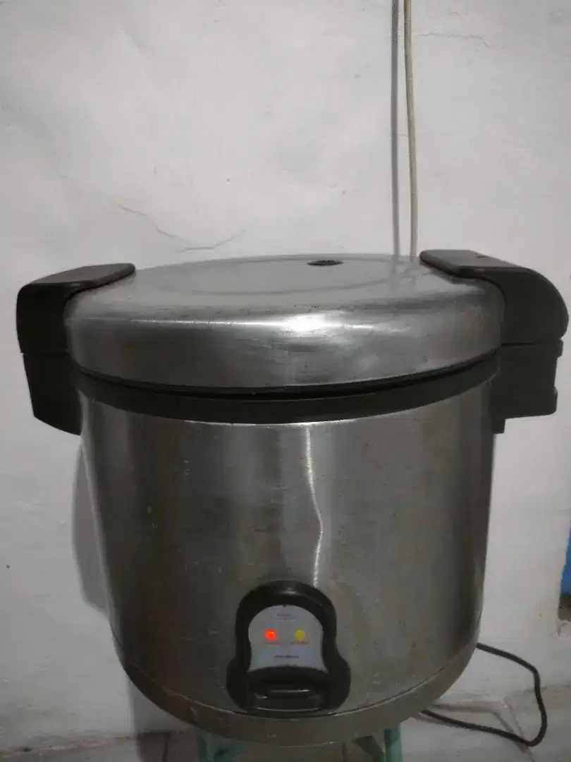 Magic Com Jumbo Besar Maspion 6 Liter