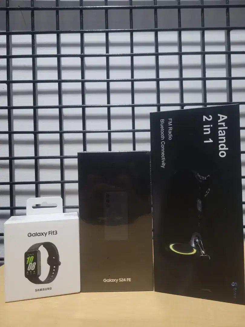 Samsung Galaxy S24FE cashback jadi 9jt free galaxy fit 3 dan speaker
