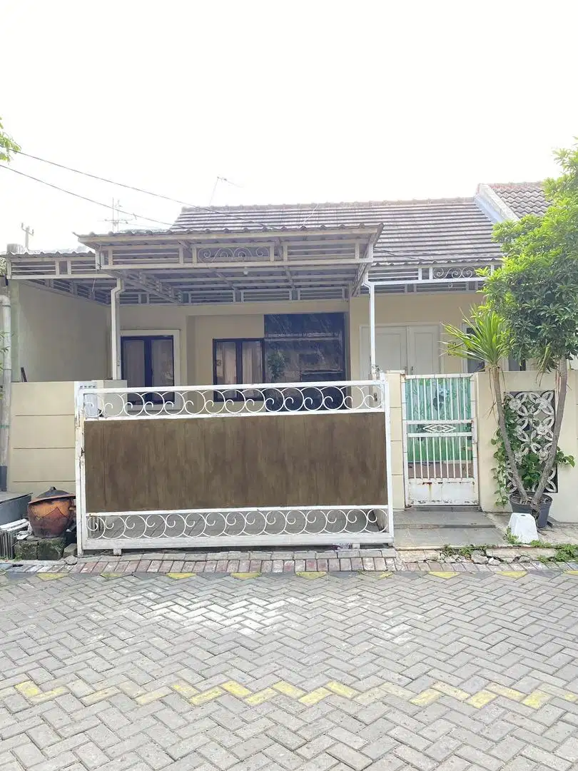 Dijual Rumah Strategis di Pondok Sidokare Asri Sidoarjo