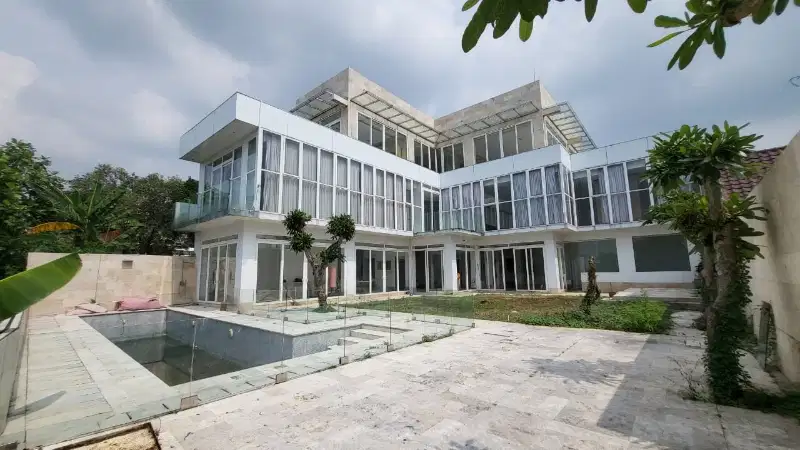 Dijual Rumah Mewah Open Space Bukit Sari Semarang