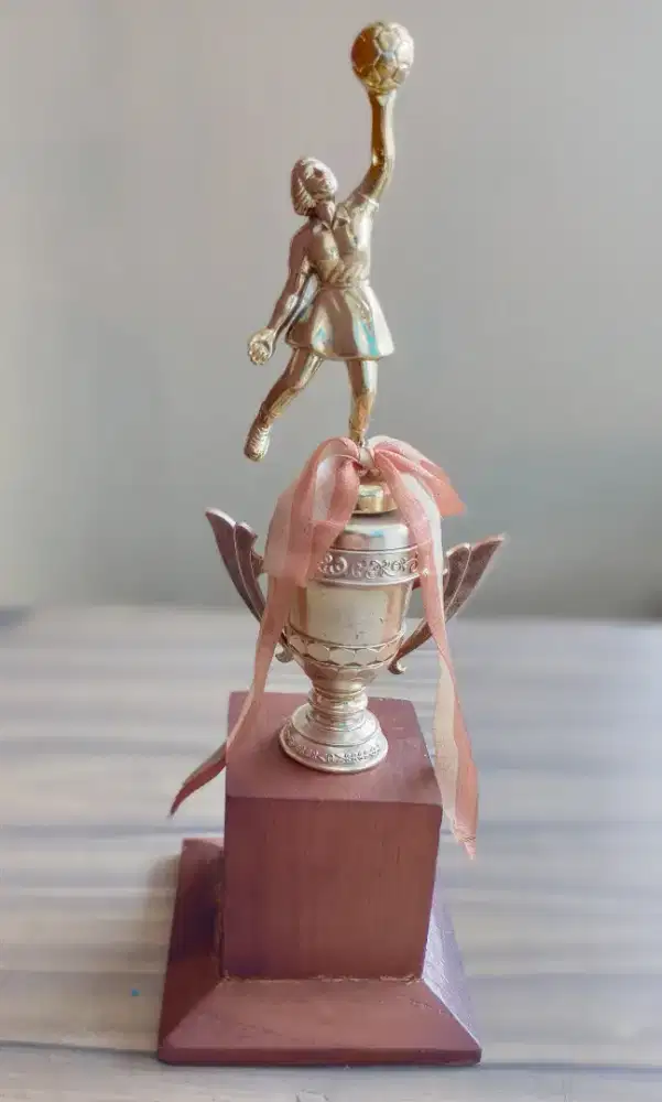 Trophy Bola Volley Wanita