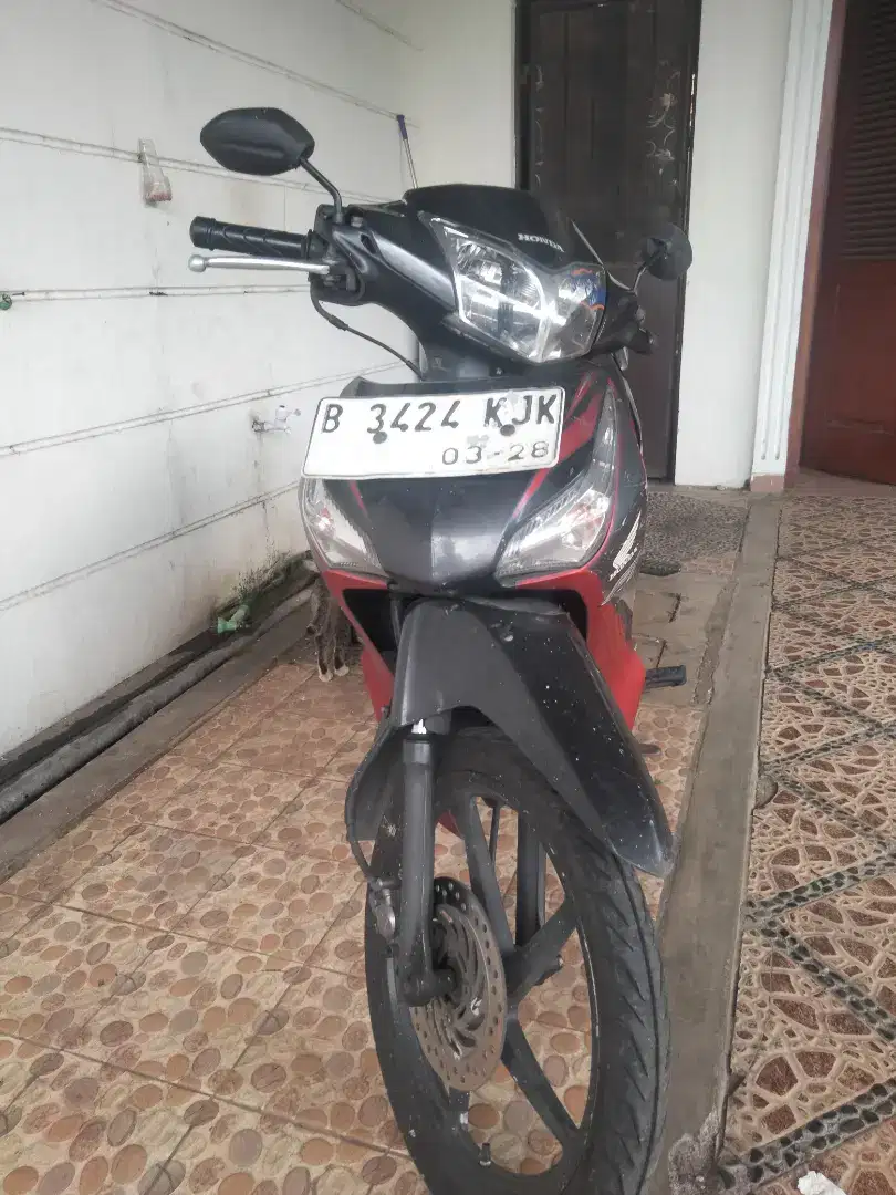 di jual supra X Helm in