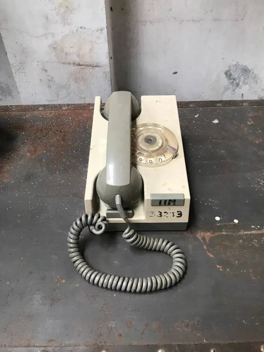 Telpon/tlp/telephone putar kotak antik
