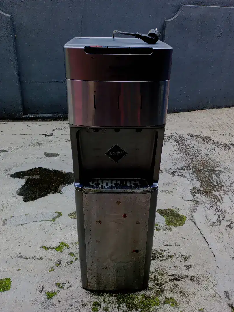 Dispenser Sanken