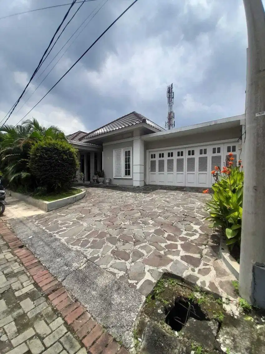 Di Jual Rumah di cluster exclusif di Ceger Cipayung Jakarta Timur