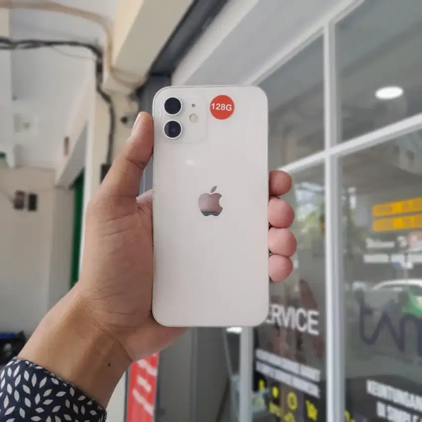 iPhone 12 128GB White Inter All Operator Second Like New Fullset