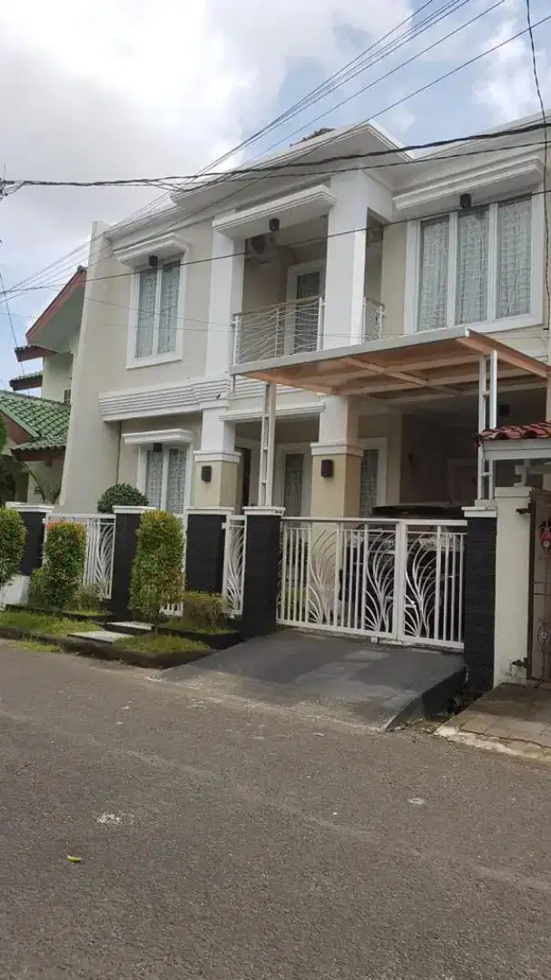 Dijual rumah di kompleks Gladiol panakkukang