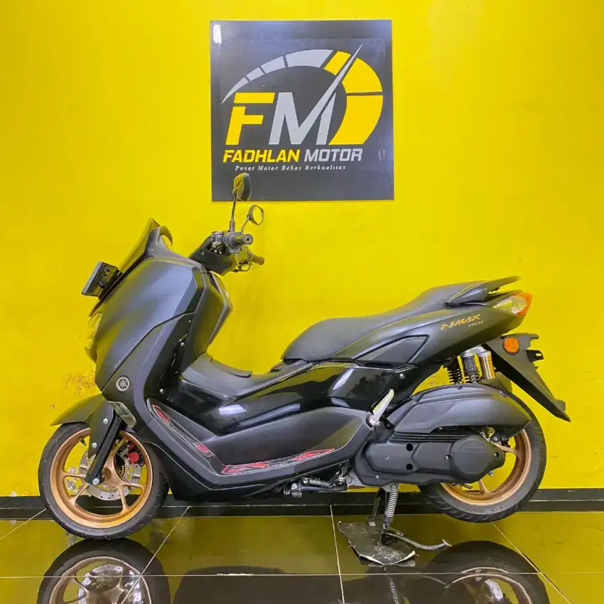 Yamaha Nmax Tahun 2022 connected hitam doff plat depok