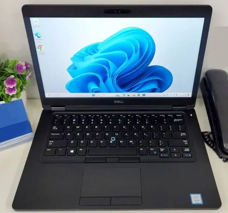 Laptop Dell Latitude 5490 Core i5 Gen 8 RAM 16/256GB M-SNT