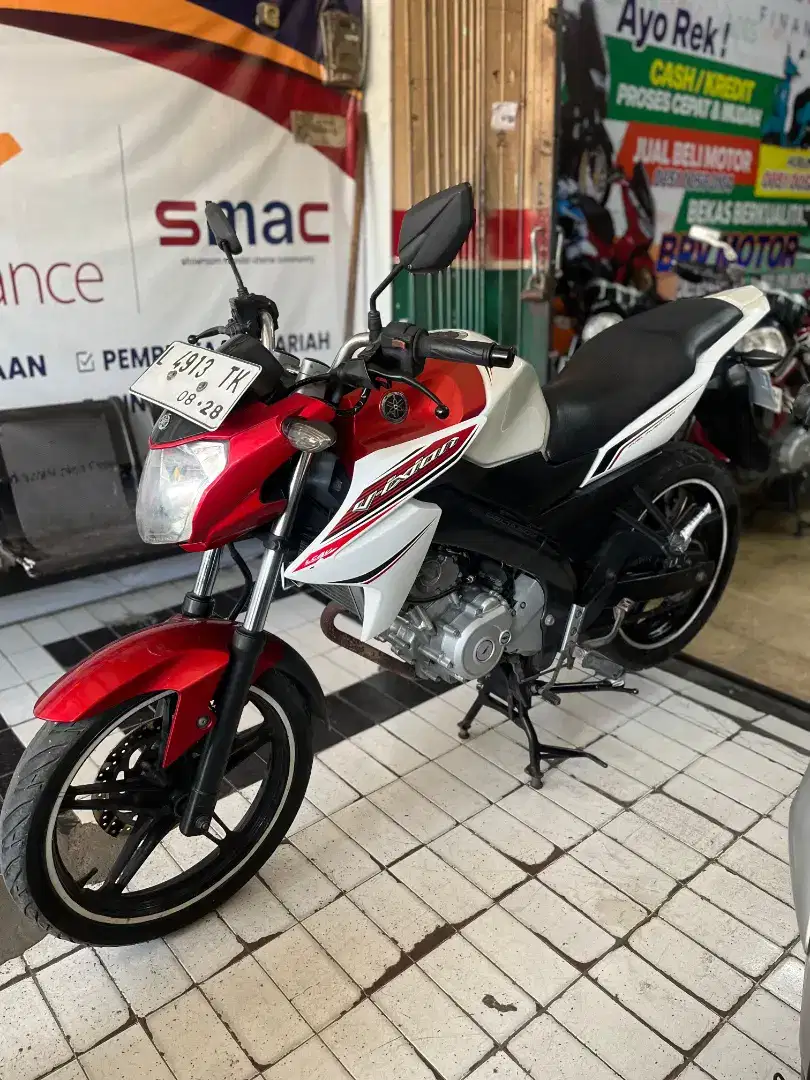 YAMAHA VIXION TAHUN 2013 SAS JL BARATA JAYA 19 NO 5