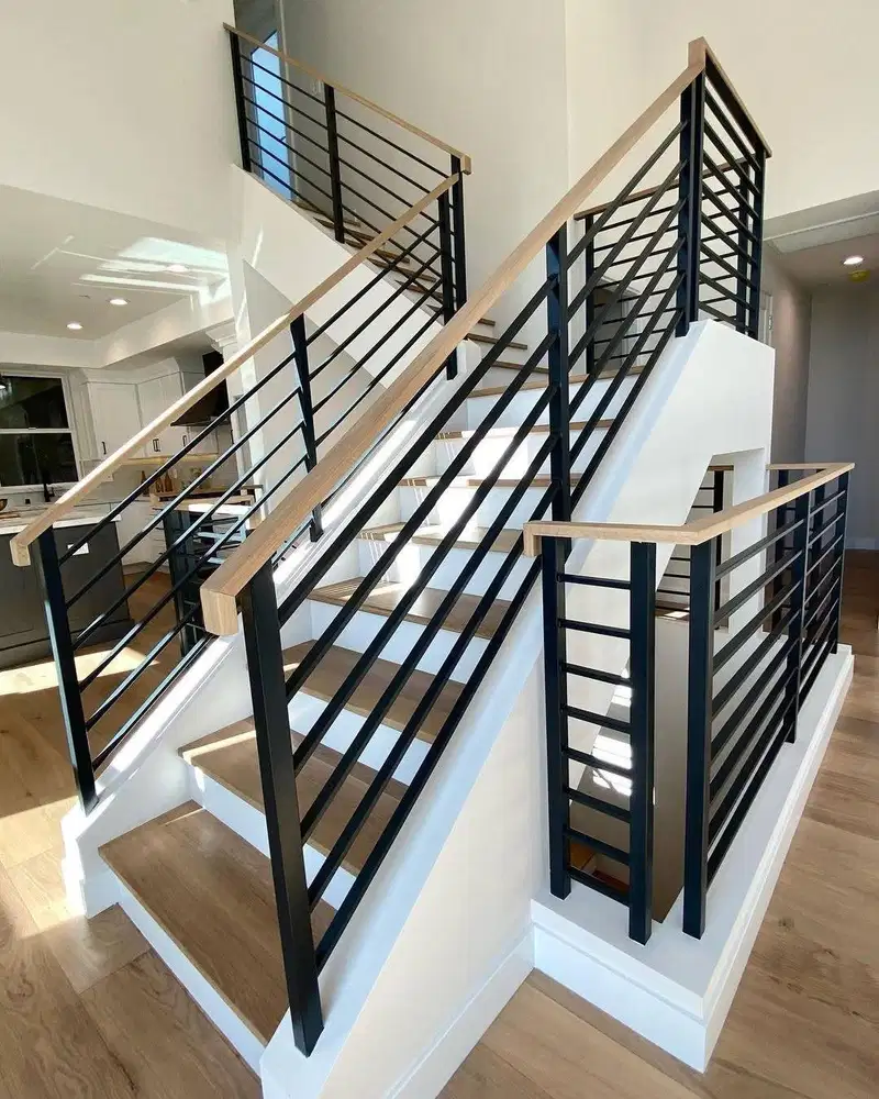 realing tangga pegangan kayu