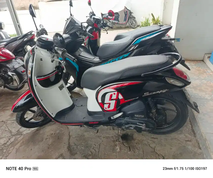 Scoopy th 2017 samping asuransi al amin sultan Adam hairi motor bjm