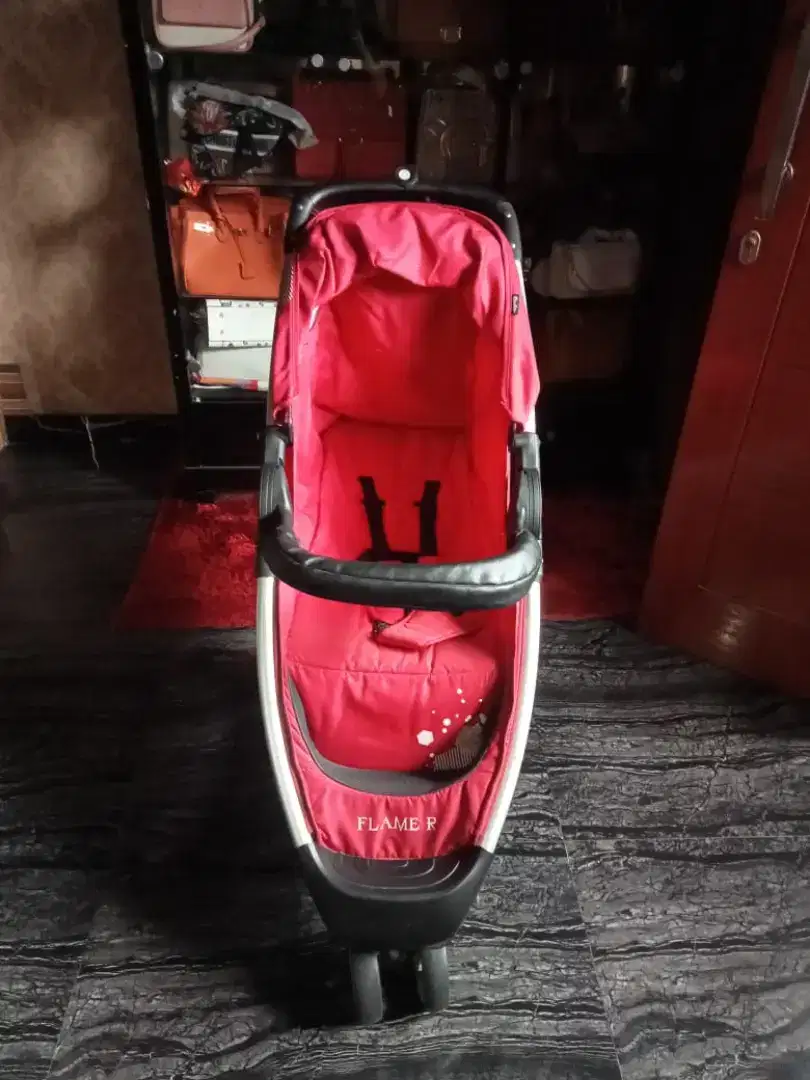 Bouncer, stroller, Tempat tidur