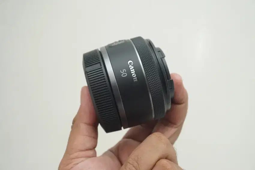 CANON RF 50mm F1.8 STM EOS R RP FULLFRAME 50 mm F/1.8