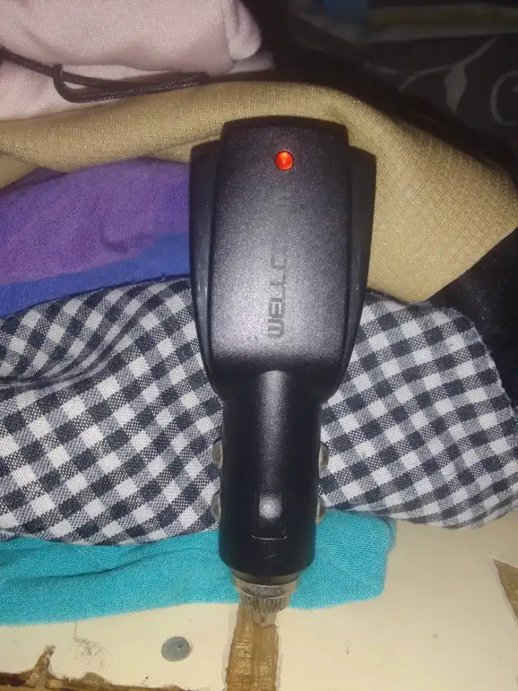 In Car Power Adaptor, Charge an HP untuk di Mobil Merk Wellcomm