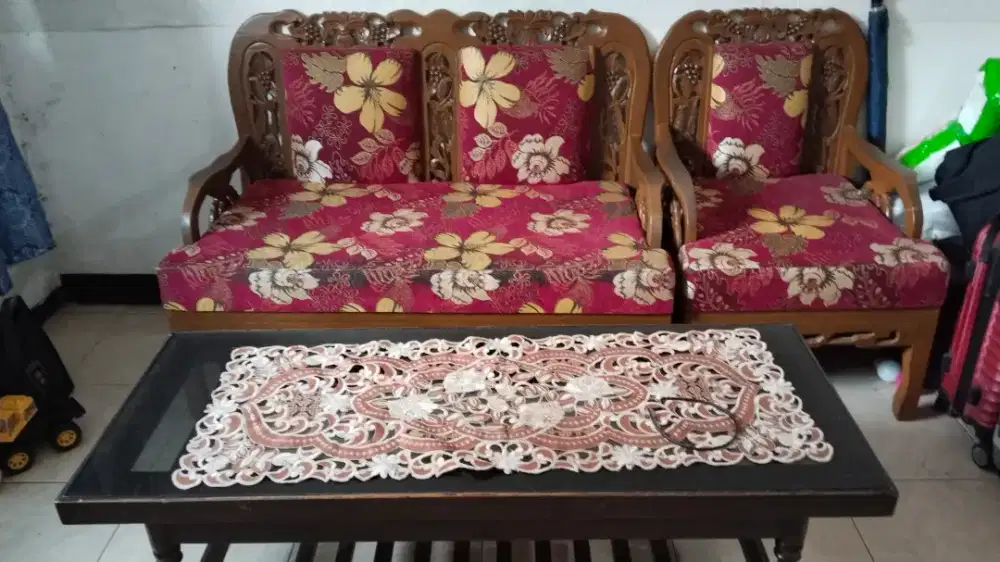Sofa motif bunga+meja