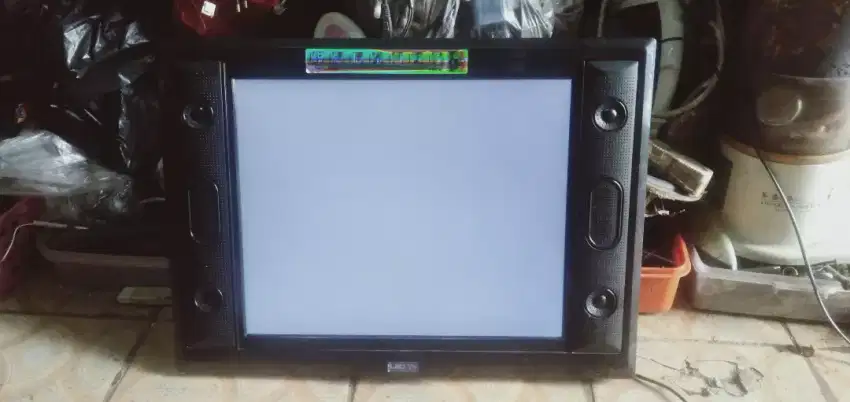 Tv LED berkualitas kond normal layar bleng sj msh segel & msh spt bsru