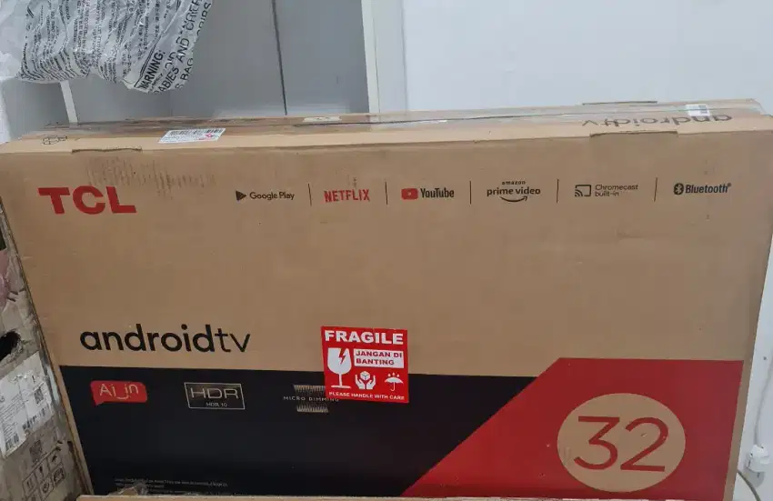 TCL Android TV 32 inch , Belum lama pakai , seperti baru , Like New