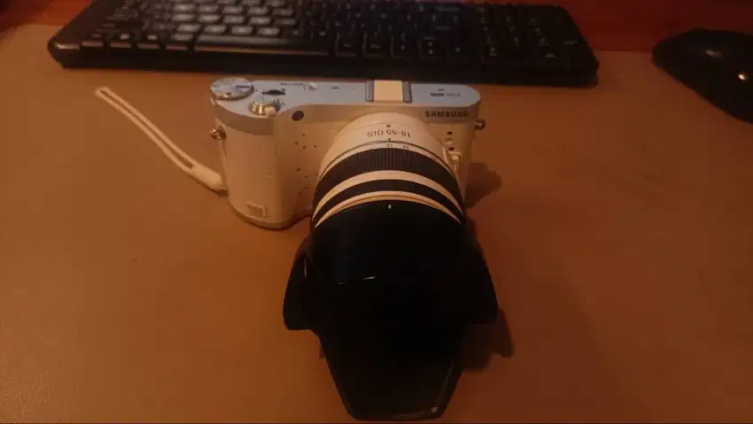 samsung NX300 touchscreen mirrorless wifi