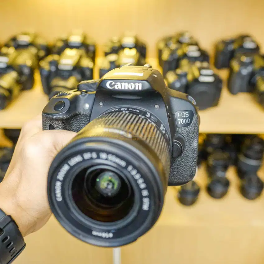 Canon 700D kit 18-55mm IS STM Fullset