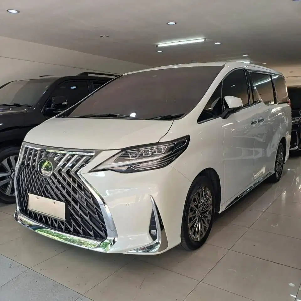Lexus LM350 nik 2023