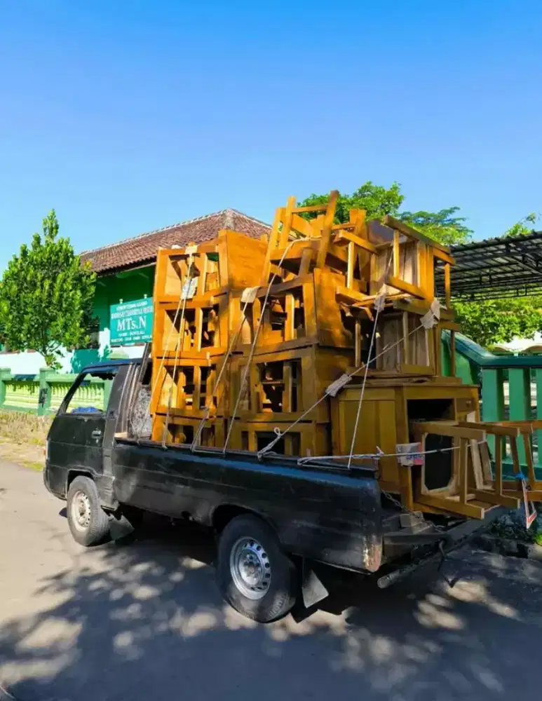 Meja kursi jati sekolahan